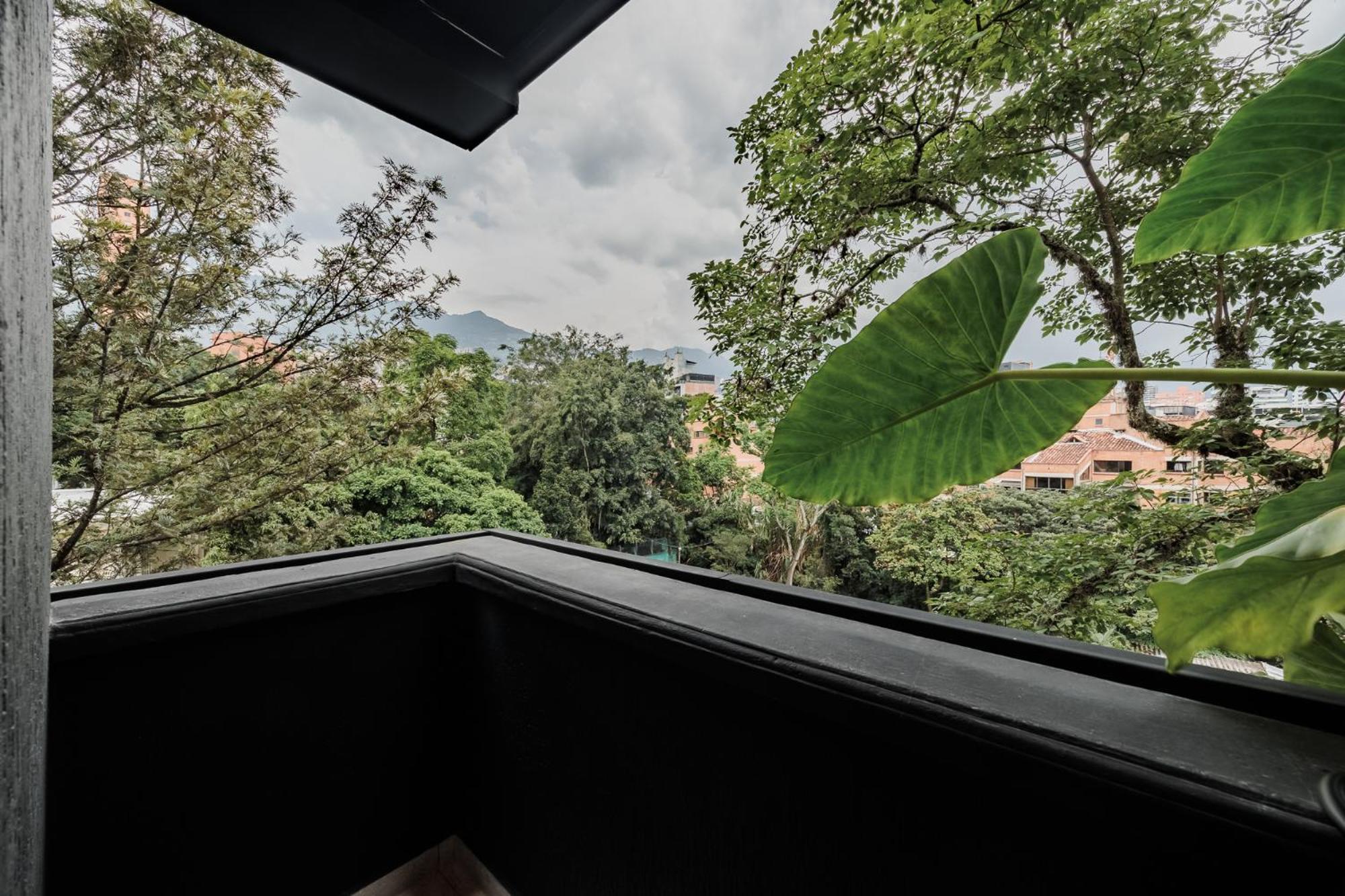 The Somos Central Hotel Poblado Medellin Exterior photo
